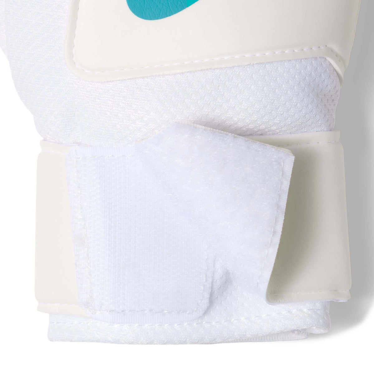 Nike Match Goalkeeper Gloves Goalkeeper Gloves Nike 