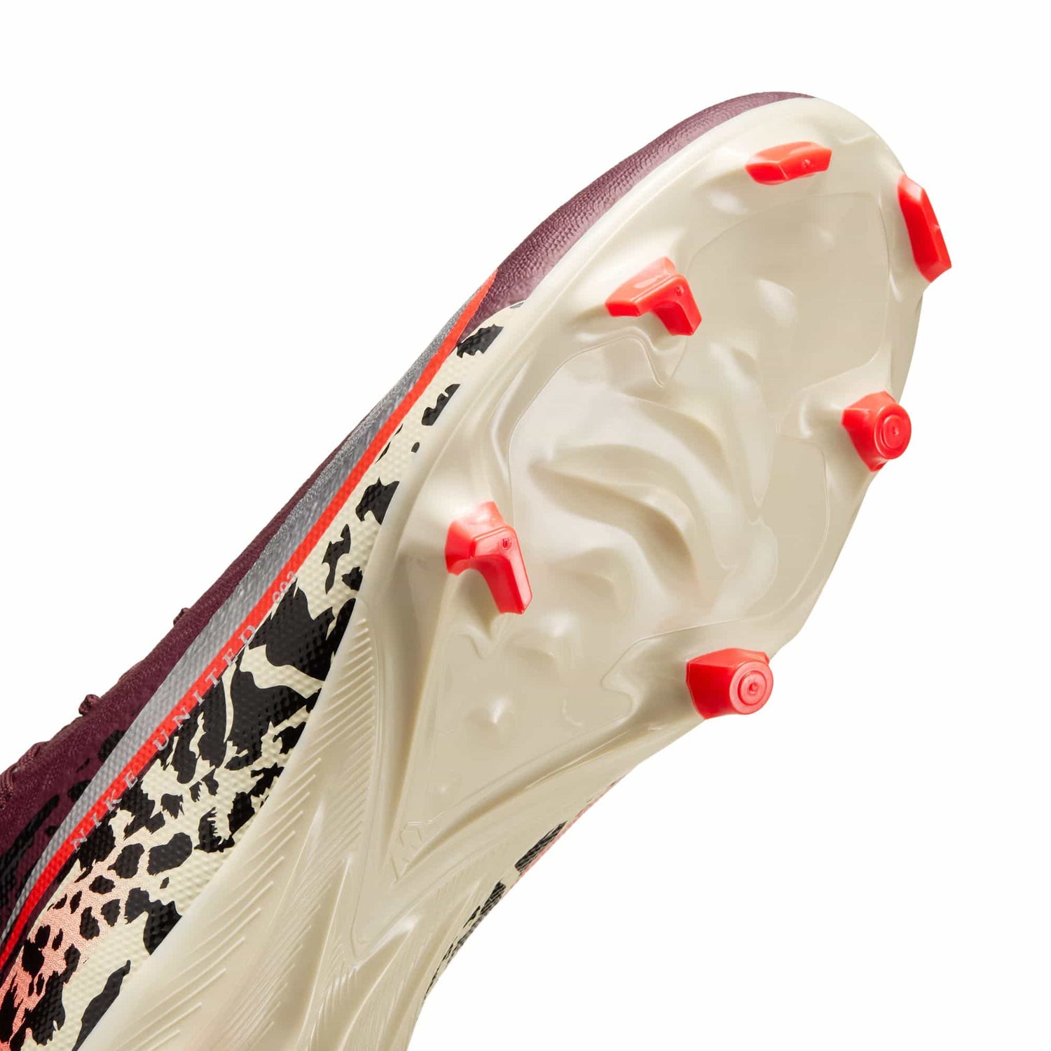 Nike United Mercurial Superfly 10 Academy MG stud pattern detail