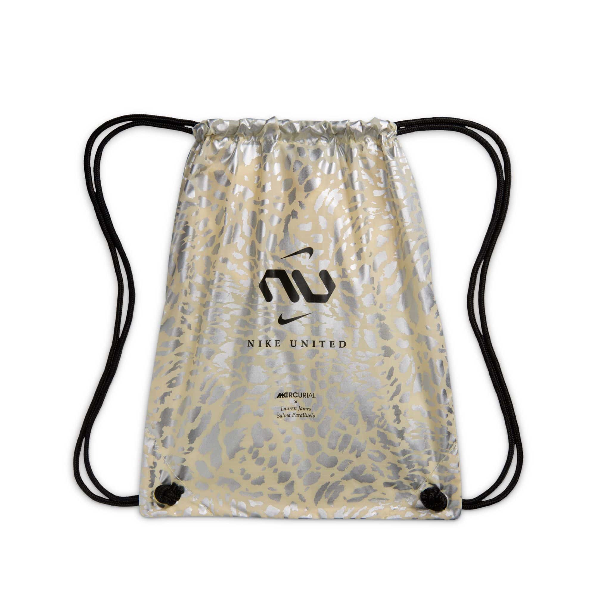 Nike United Phantom 6 Low Elite FG included bag