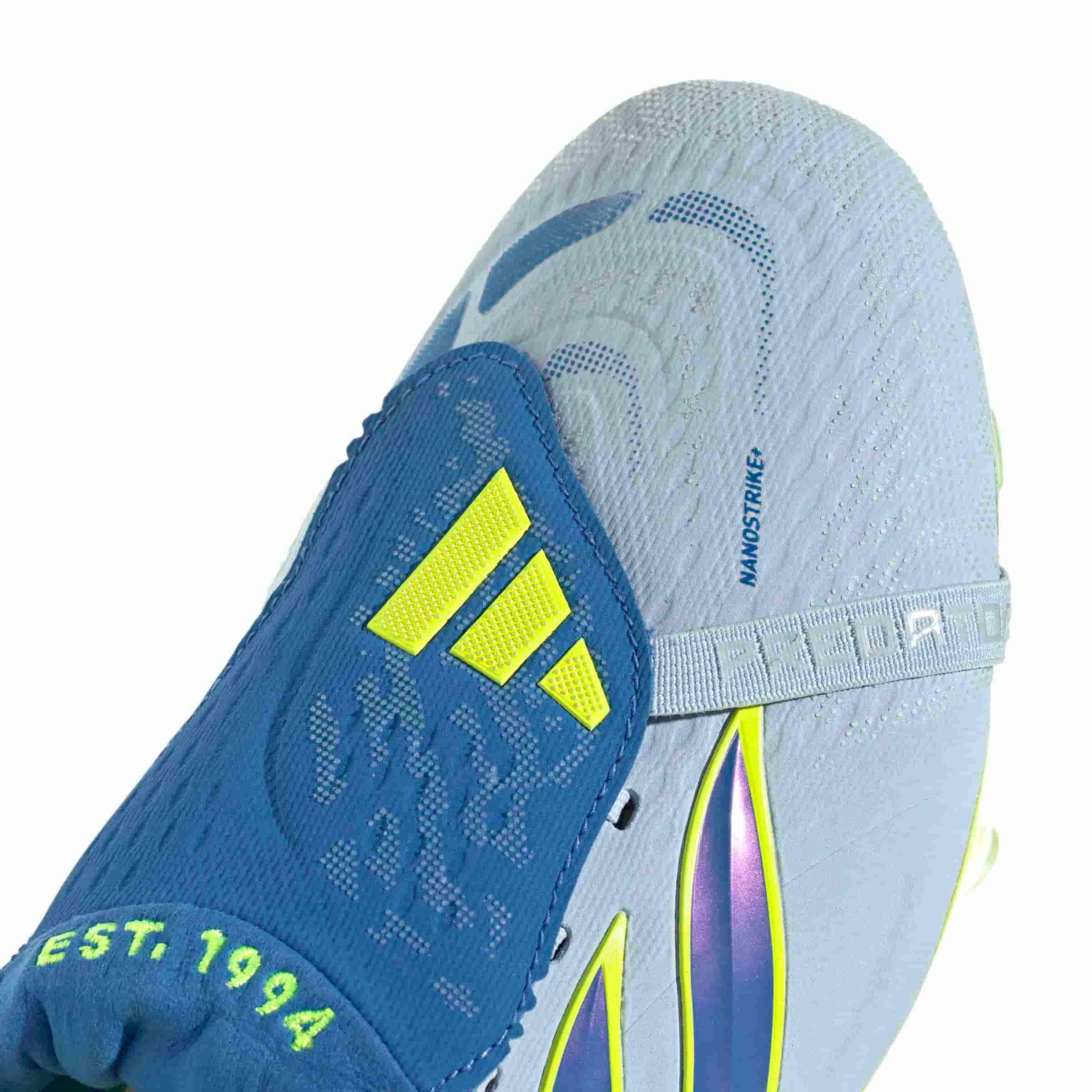 adidas Predator Elite Fold-Over Tongue FG upper texture detail white blue yellow